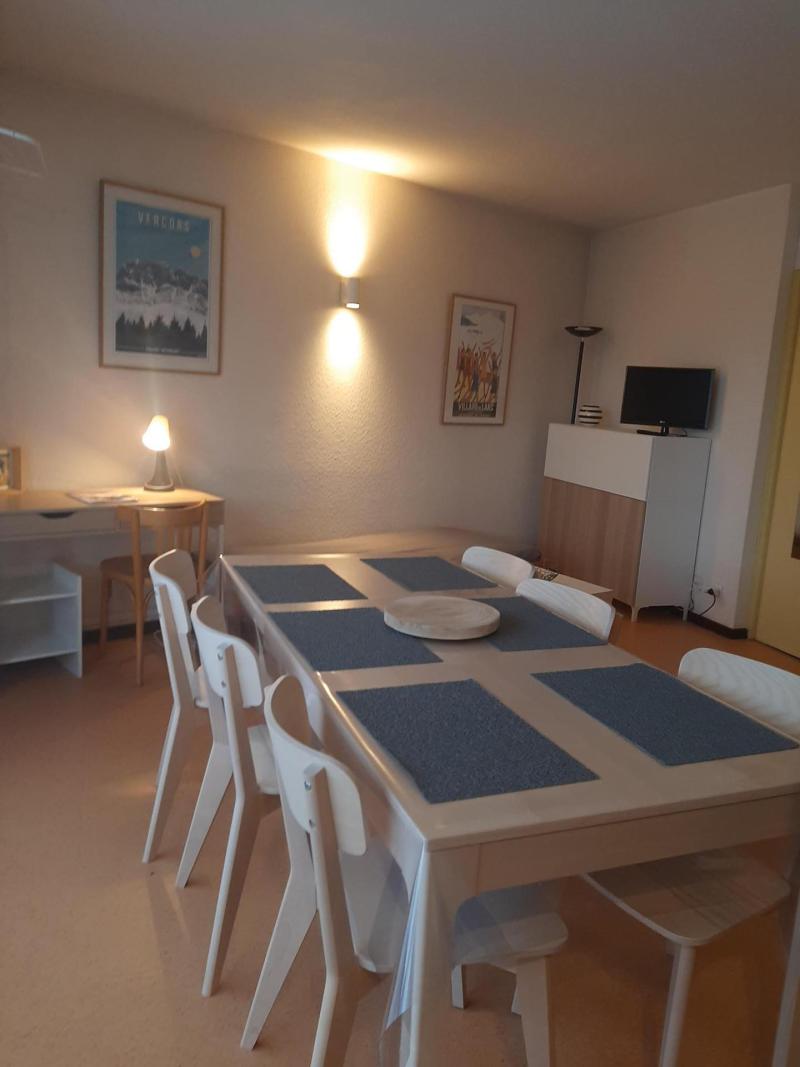 Wakacje w górach Apartament 2 pokojowy 6 osób (H69) - Résidence les Arolles - Villard de Lans - Pokój gościnny