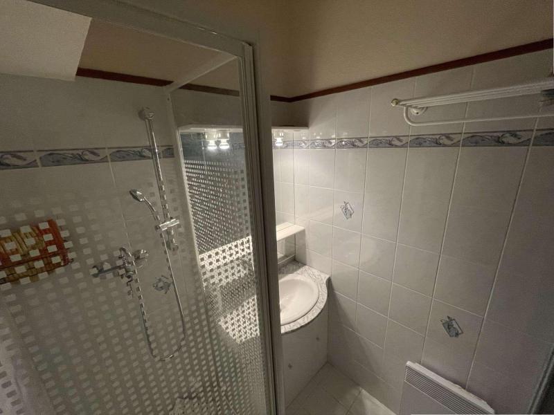 Holiday in mountain resort 2 room apartment sleeping corner 6 people (2206) - Résidence les Balcons d'Arly - Praz sur Arly - Shower room