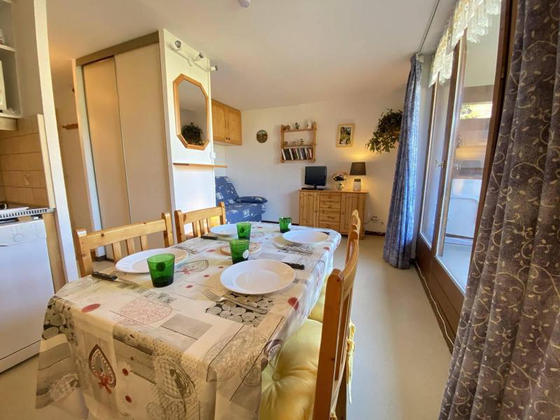 Vakantie in de bergen Studio bergnis 4 personen (4208) - Résidence les Balcons d'Arly - Praz sur Arly - Woonkamer