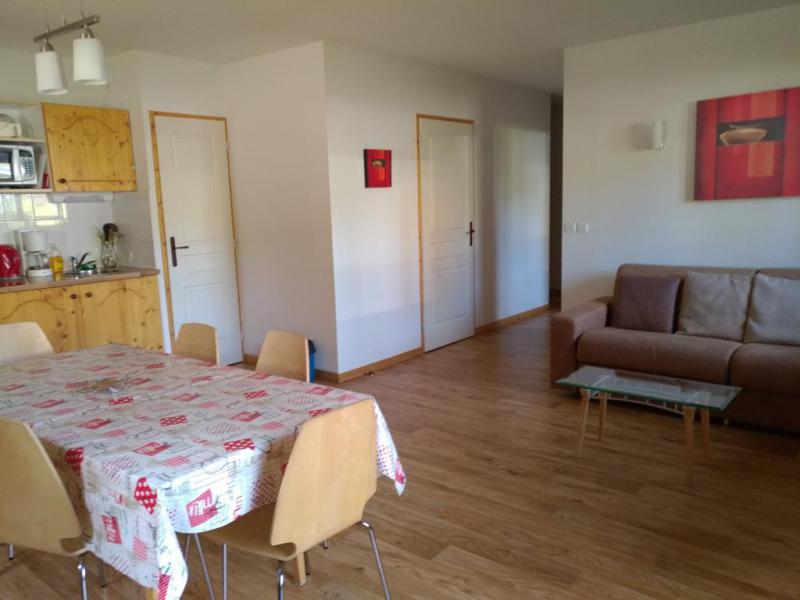 Urlaub in den Bergen 3-Zimmer-Appartment für 6 Personen - Résidence les Balcons du Recoin By Resid&Co - Chamrousse - Wohnzimmer