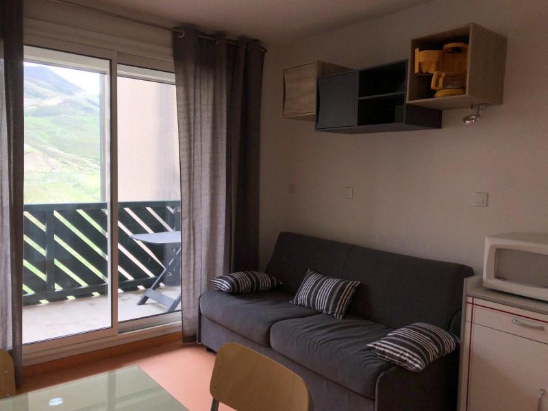 Holiday in mountain resort Studio cabin 4 people (54B) - Résidence les Balcons du Soleil - Peyragudes - Living room