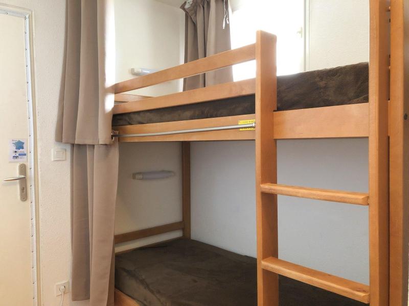 Holiday in mountain resort Studio cabin 4 people (54B) - Résidence les Balcons du Soleil - Peyragudes - Pull-out beds