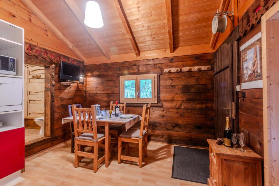 Holiday in mountain resort 3 room apartment 4 people (2) - Résidence Les Balluts - Morzine - Living room