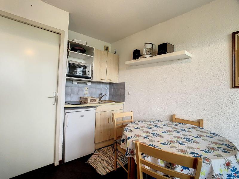 Vakantie in de bergen Appartement 2 kamers 4 personen (B23) - Résidence les Bergers - La Toussuire - Woonkamer