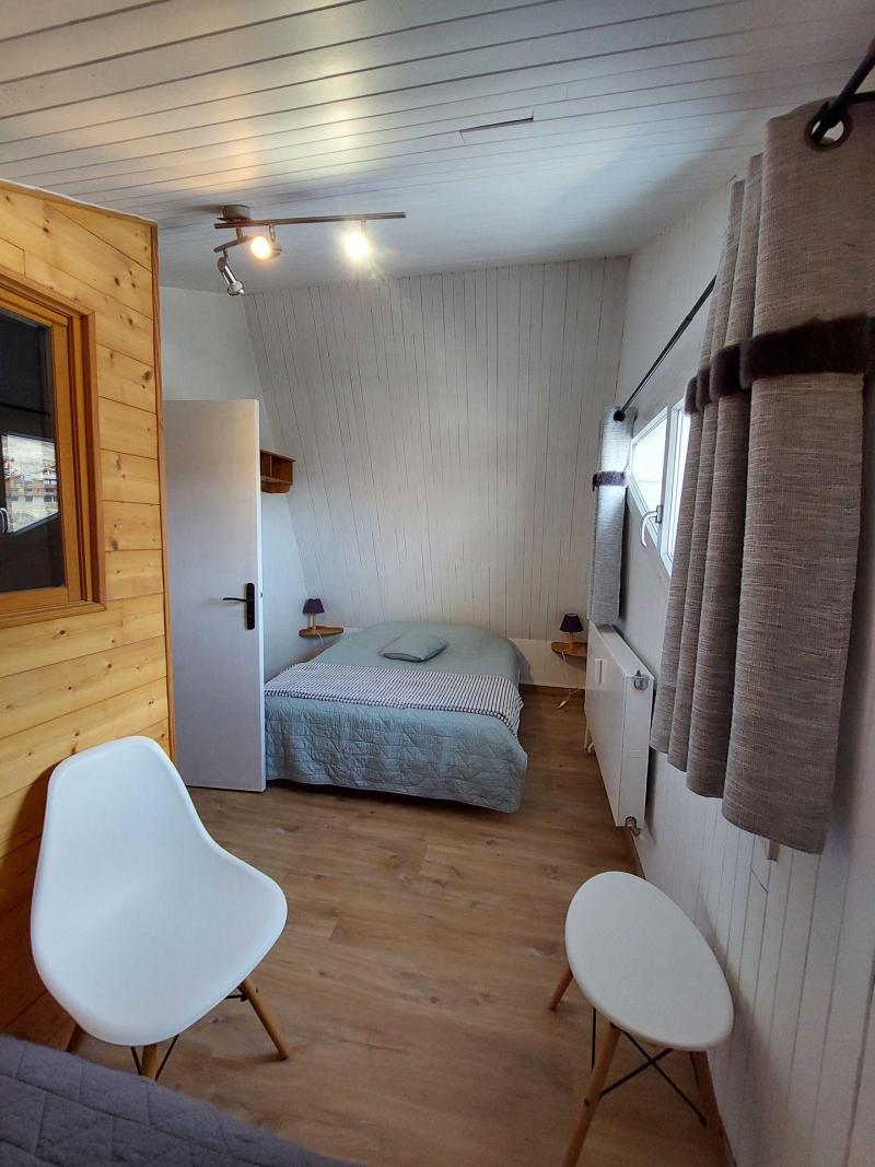 Holiday in mountain resort 2 room apartment sleeping corner 6 people (73) - Résidence les Bleuets B - Les 2 Alpes - Bedroom