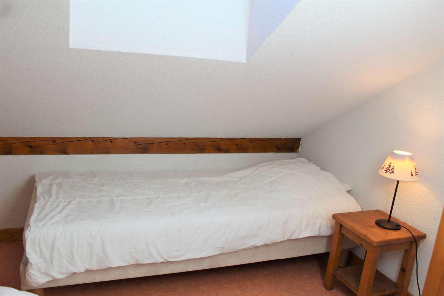 Vacances en montagne Appartement triplex 5 pièces 8-10 personnes (B20) - Résidence les Bouquetins - Vars - Chambre