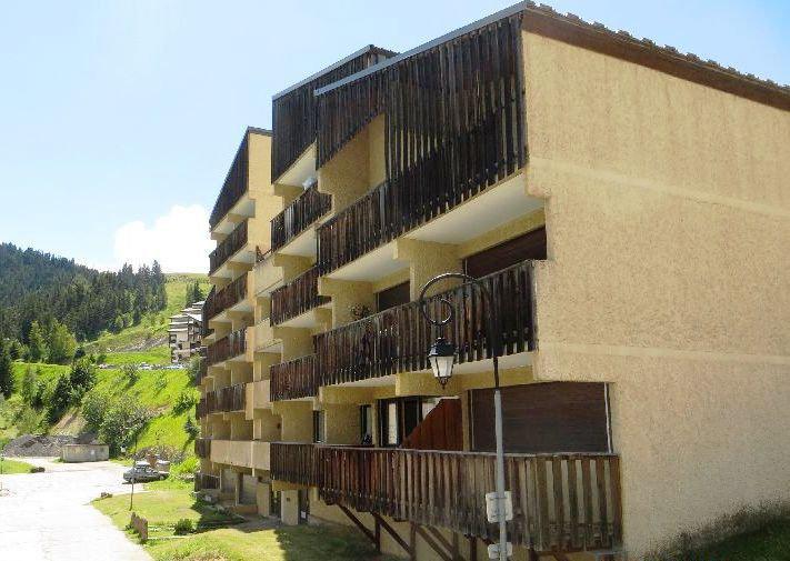 Rent in ski resort Résidence les Campanules - Auris en Oisans - Summer outside