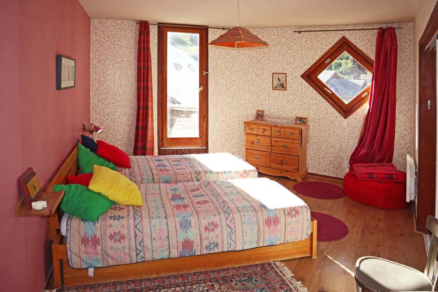 Urlaub in den Bergen 2-Zimmer-Berghütte für 6 Personen (004) - Résidence les Carlines - Les Orres - Schlafzimmer