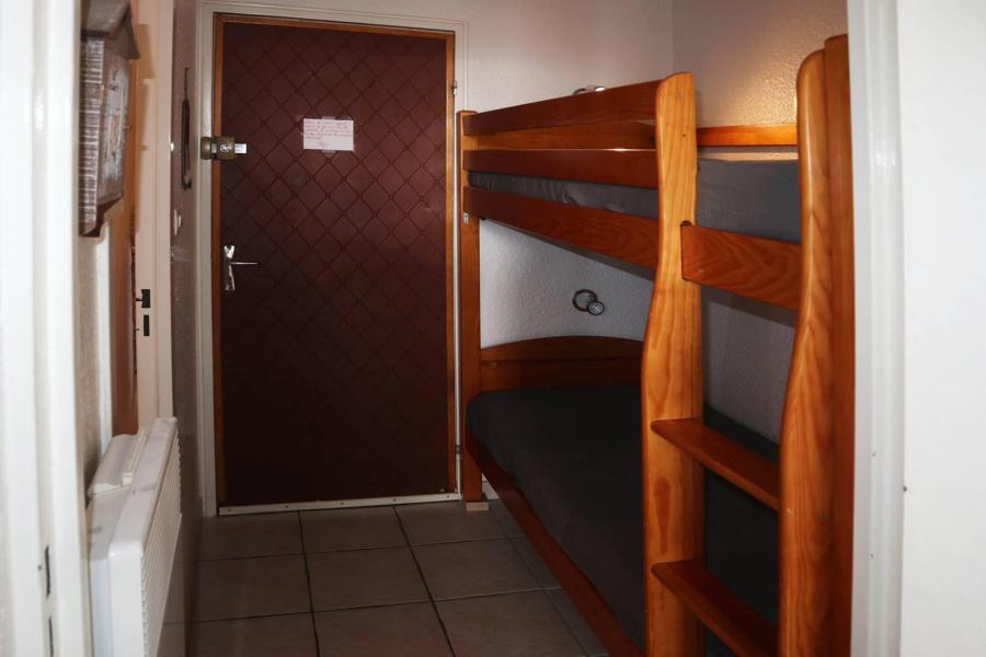 Holiday in mountain resort Studio sleeping corner 4 people (019) - Résidence les Carlines - Les Orres