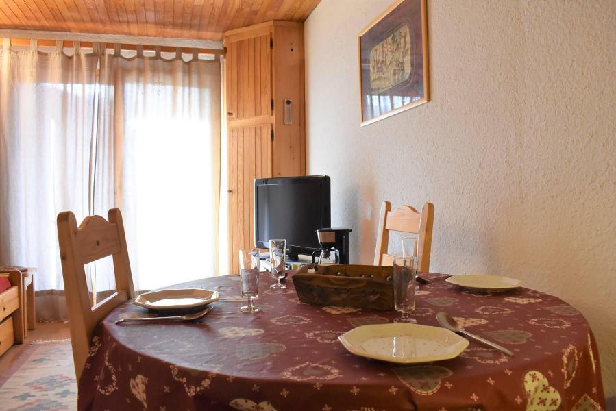 Vacaciones en montaña Apartamento 2 piezas para 3 personas (E13) - Résidence les Carlines - Méribel - Estancia