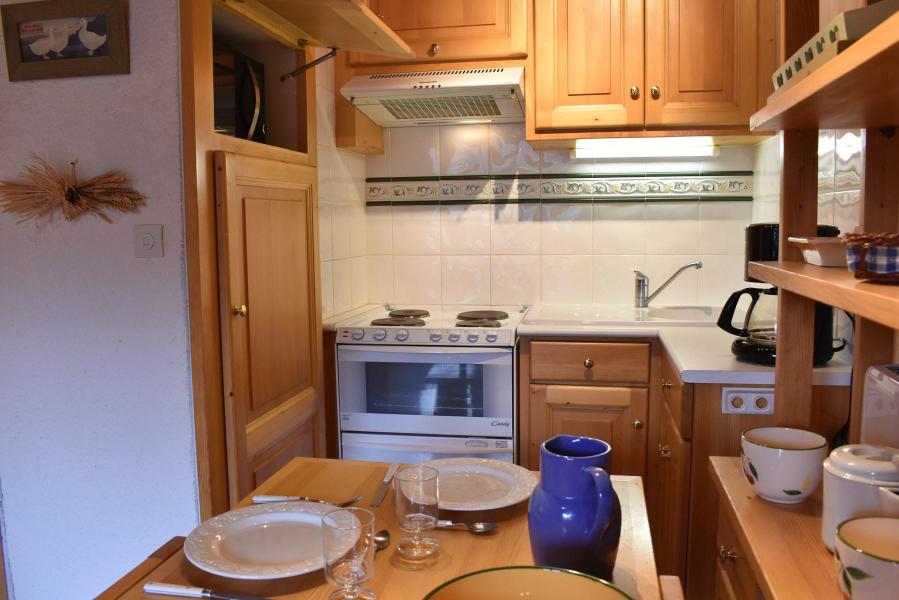 Vacances en montagne Appartement 2 pièces 4 personnes (E7) - Résidence les Carlines - Méribel - Kitchenette