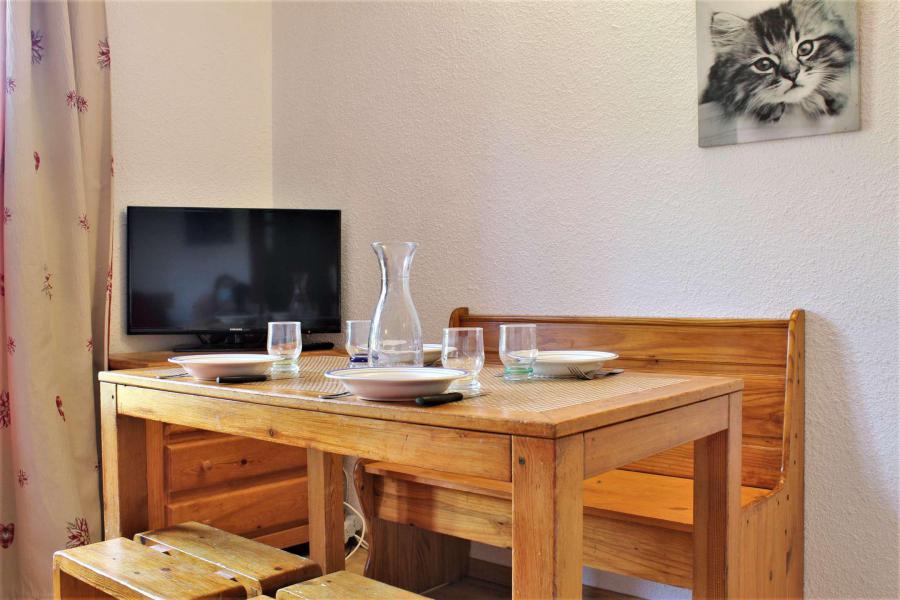 Vacaciones en montaña Apartamento 2 piezas para 4 personas (51II) - Résidence les Chabrières II - Risoul - Estancia