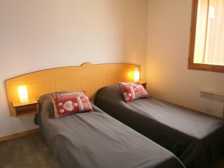 Urlaub in den Bergen 3-Zimmer-Appartment für 6 Personen (7) - Résidence les Chalets de la Toussuire - La Toussuire - Schlafzimmer