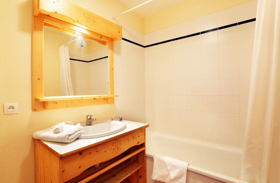 Holiday in mountain resort Résidence les Chalets des Cimes - La Toussuire - Bathroom