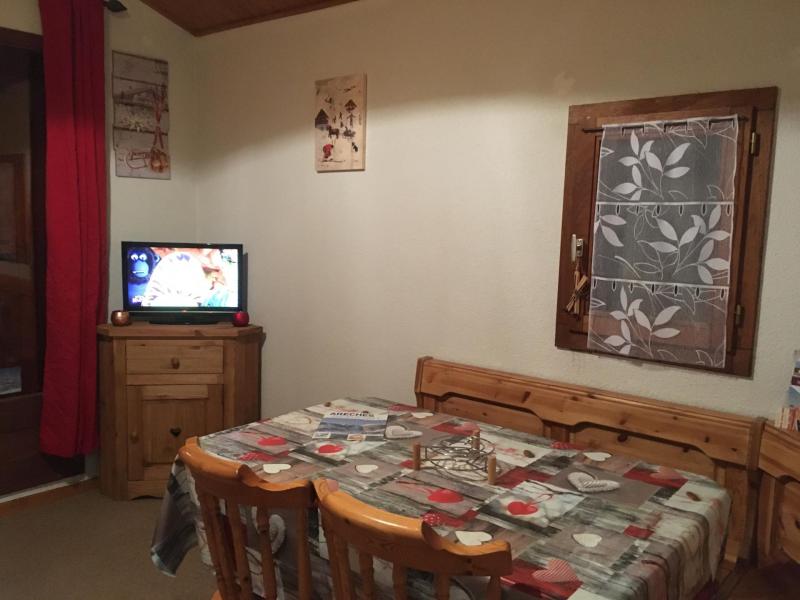 Vacaciones en montaña Apartamento 2 piezas mezzanine para 6 personas - Résidence les Chalets du Planay - Arêches-Beaufort - Estancia