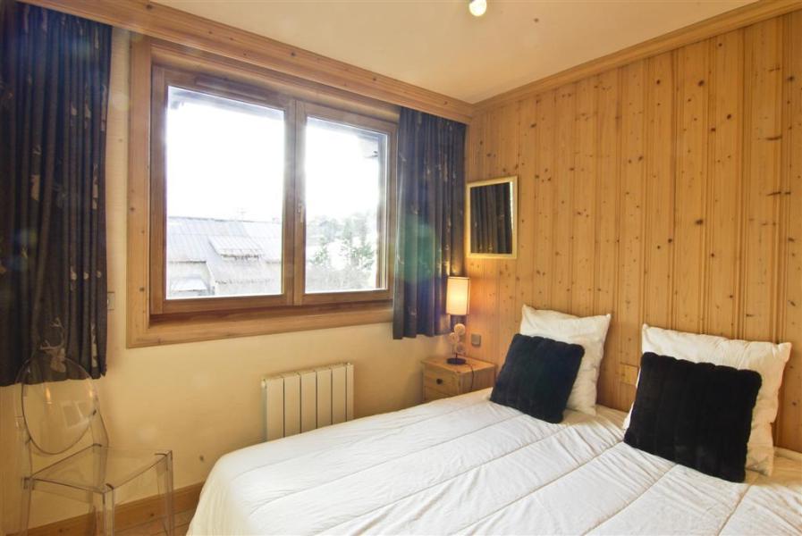 Holiday in mountain resort 3 room apartment 6 people (Volga) - Résidence les Chalets du Savoy - Kashmir - Chamonix - Bedroom