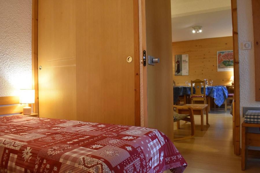 Urlaub in den Bergen 3-Zimmer-Appartment für 6 Personen (M1) - Résidence les Chandonnelles I - Méribel - Schlafzimmer