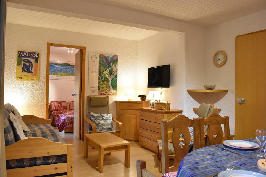 Urlaub in den Bergen 3-Zimmer-Appartment für 6 Personen (M1) - Résidence les Chandonnelles I - Méribel - Wohnzimmer