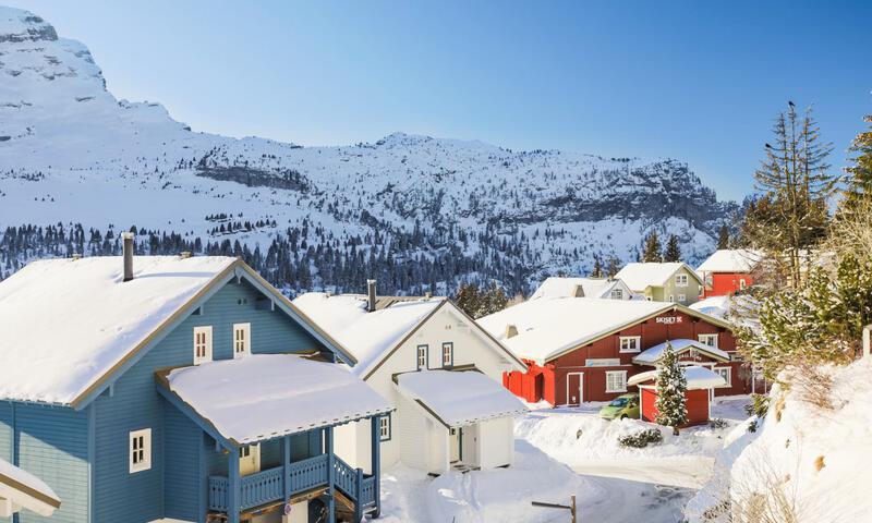 Skiverleih 3-Zimmer-Appartment für 10 Personen (Budget 77m²) - Résidence les Châteaux de Crans - MH - Flaine - Draußen im Sommer