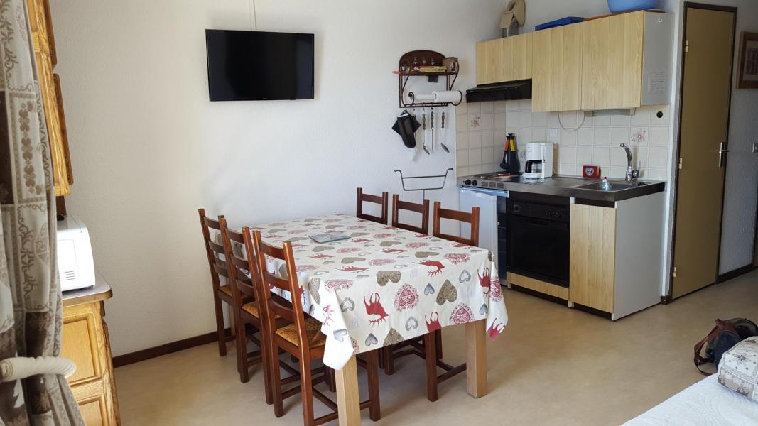 Wakacje w górach Apartament 2 pokojowy z alkową 6 osób (228) - Résidence les Cimes - Samoëns - Pokój gościnny