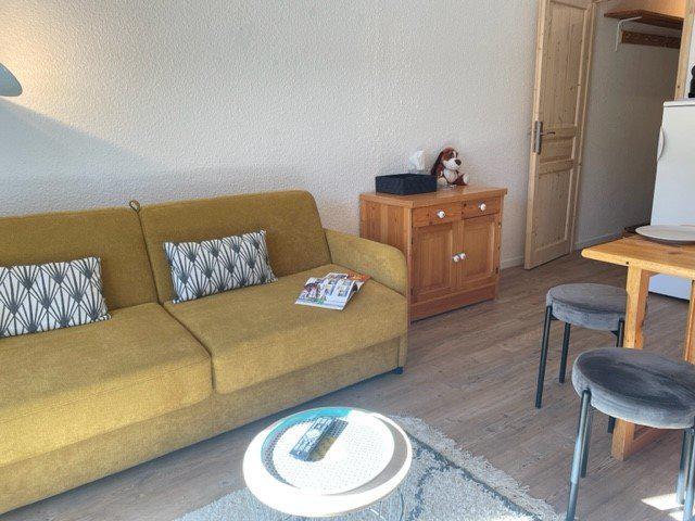 Vakantie in de bergen Studio cabine 4 personen (112A2) - Résidence les Clarines A2 - Risoul - Woonkamer