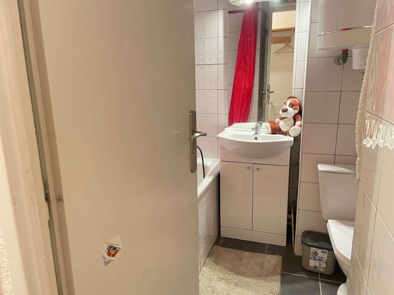 Vacances en montagne Studio cabine 4 personnes (112A2) - Résidence les Clarines A2 - Risoul - Salle de bain