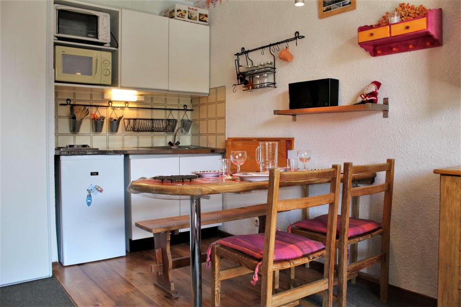 Vakantie in de bergen Studio bergnis 4 personen (207B1) - Résidence les Clarines B1 - Risoul - Keukenblok