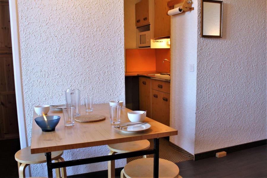 Vakantie in de bergen Studio cabine 4 personen (38A) - Résidence les Clématites A - Risoul - Woonkamer