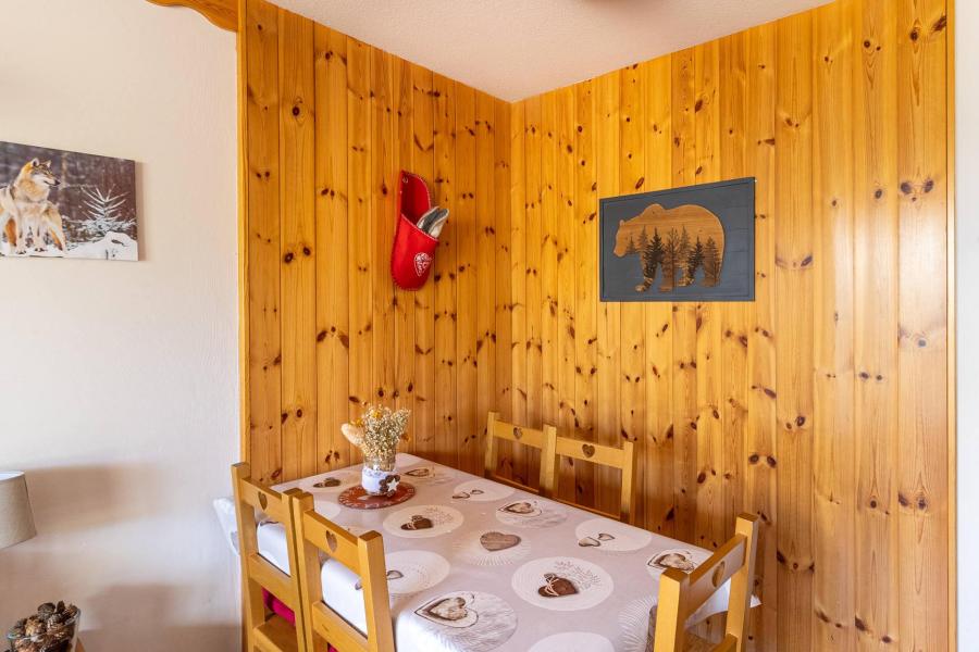 Urlaub in den Bergen 3-Zimmer-Appartment für 6 Personen (102) - Résidence les Colchiques - Les Orres - Wohnzimmer