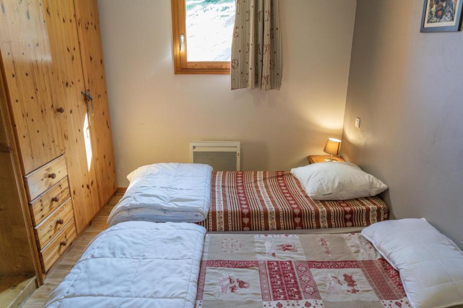 Vakantie in de bergen Appartement 3 kamers 6 personen (103) - Résidence les Colchiques - Les Orres - Kamer
