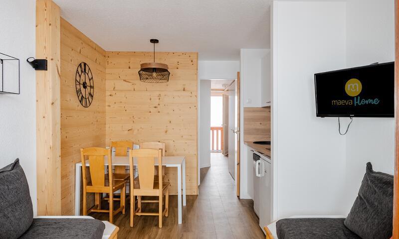 Rent in ski resort 2 room apartment 5 people (Sélection 28m²-4) - Résidence les Constellations - Maeva Home - La Plagne - Living room
