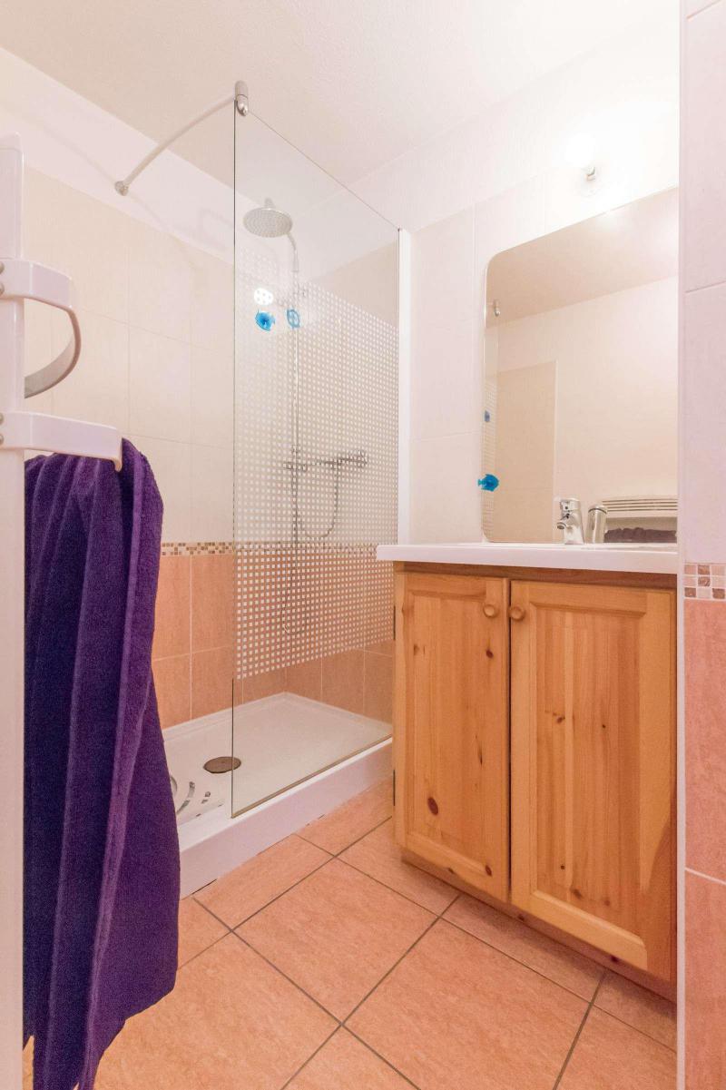 Vacaciones en montaña Apartamento 3 piezas cabina para 4 personas (24) - Résidence les Coralines IIA - Serre Chevalier - Cuarto de ducha