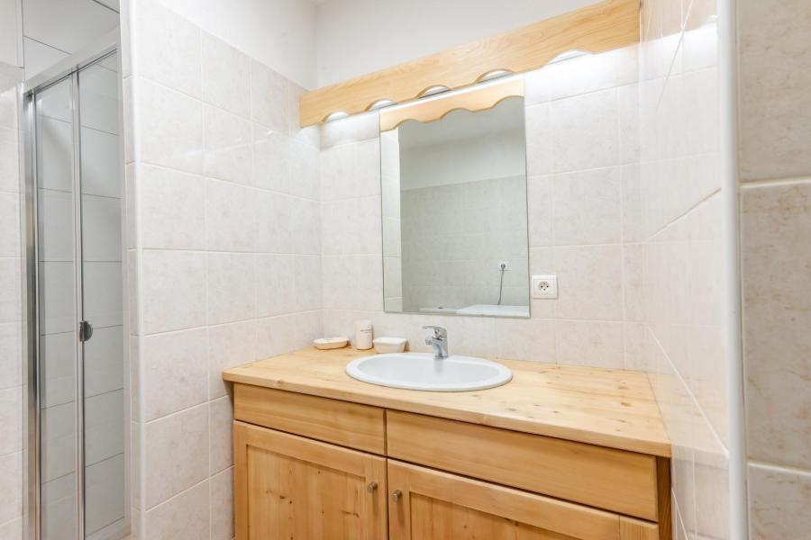 Holiday in mountain resort 4 room apartment 8 people (1) - Résidence les Cordettes - Morzine - Shower room