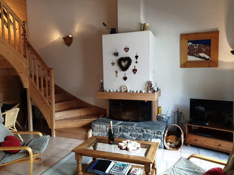 Holiday in mountain resort 4 room duplex apartment 6 people (2) - Résidence les Cordettes - Morzine - Living room
