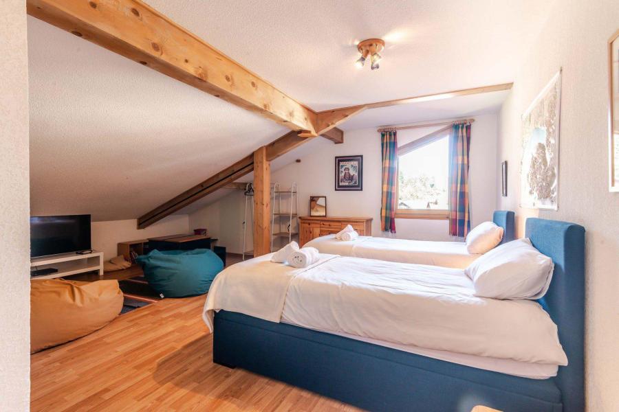 Holiday in mountain resort 5 room duplex apartment 10 people (5) - Résidence les Cordettes - Morzine - Bedroom