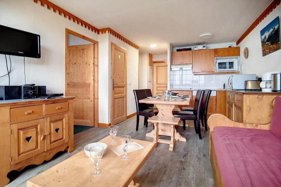 Urlaub in den Bergen 2-Zimmer-Holzhütte für 6 Personen (302) - Résidence les Côtes d'Or - Les Menuires - Wohnzimmer