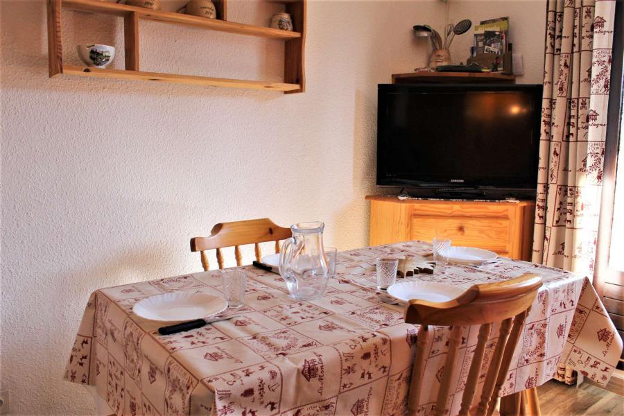 Vacaciones en montaña Apartamento 2 piezas para 4 personas (511) - Résidence les Crêtes - Risoul - Comedor