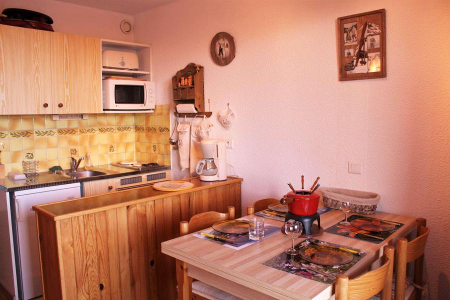 Vacanze in montagna Studio con alcova per 4 persone (502) - Résidence les Crêtes - Risoul - Soggiorno