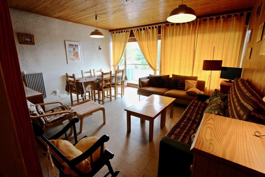 Holiday in mountain resort 3 room apartment cabin 6 people (230) - Résidence les Dauphins - Chamrousse - Living room