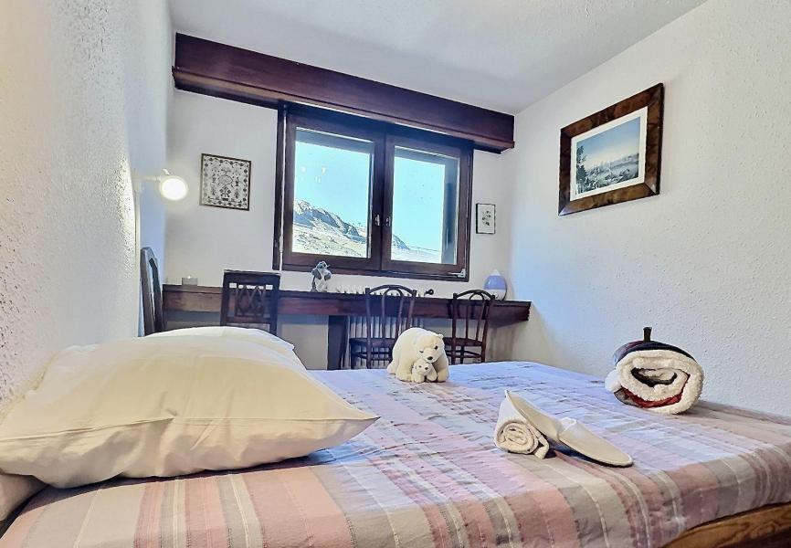 Holiday in mountain resort 2 room apartment sleeping corner 6 people - Résidence les Ducs de Savoie - Tignes - Bedroom
