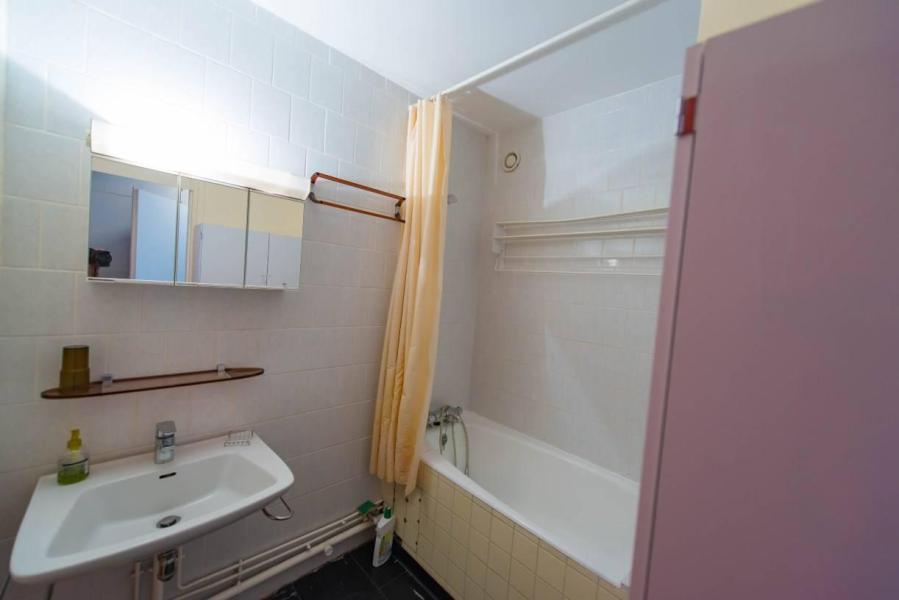 Holiday in mountain resort 2 room apartment 5 people (223) - Résidence les Ecrins 3  - Vars