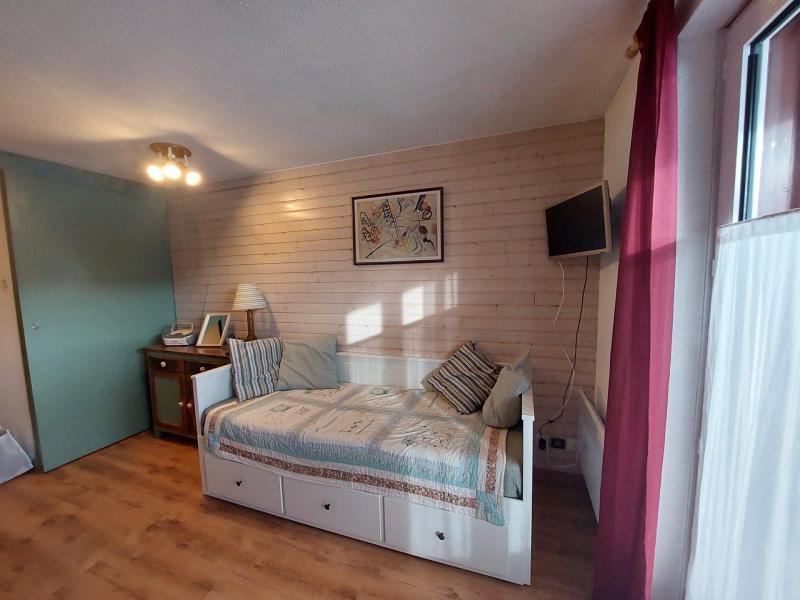 Holiday in mountain resort Studio sleeping corner 4 people (ECR5E1) - Résidence les Ecrins 5 - Les 2 Alpes - Bedroom