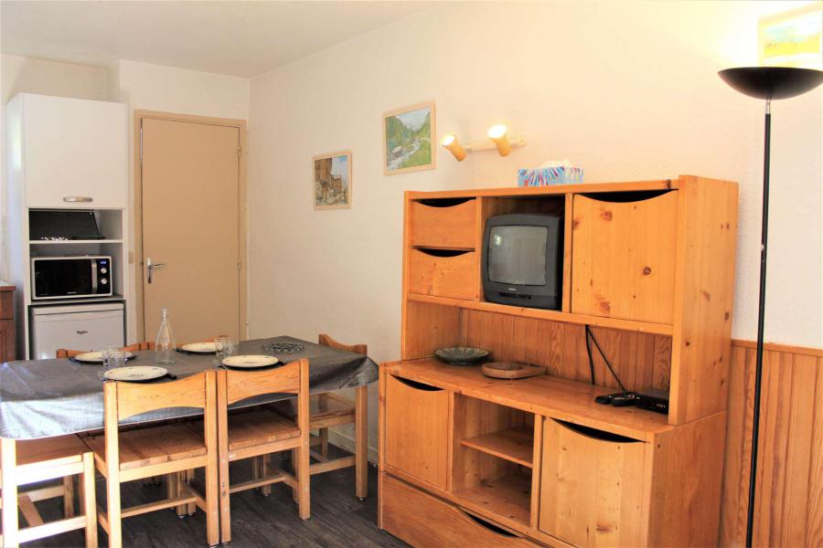 Vakantie in de bergen Appartement 2 kamers 6 personen (009) - Résidence les Edelweiss - Vars - Woonkamer