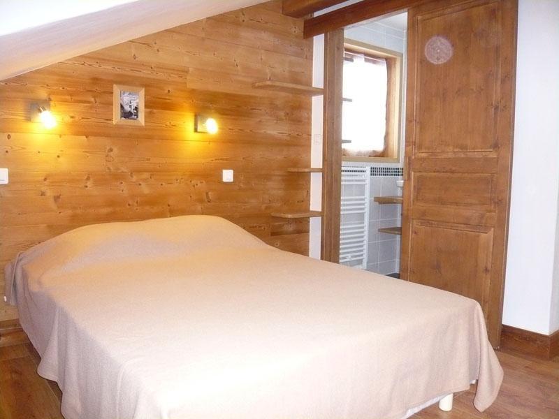 Vacaciones en montaña Chalet 3 piezas para 7 personas - Résidence les Edelweiss - Champagny-en-Vanoise - Habitación abuhardillada