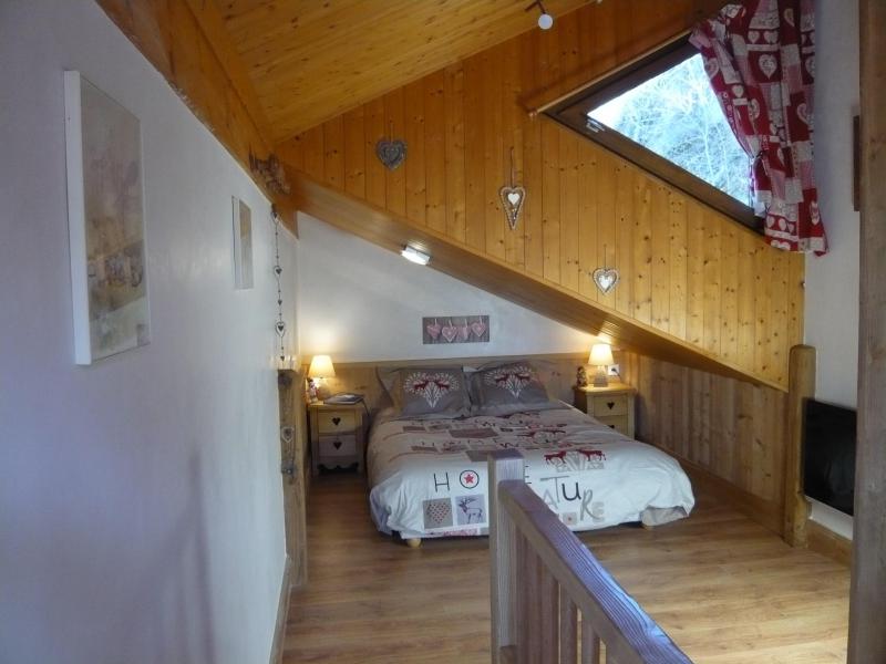 Holiday in mountain resort Studio 3 people (standard) - Résidence les Edelweiss - Champagny-en-Vanoise - Bedroom under mansard