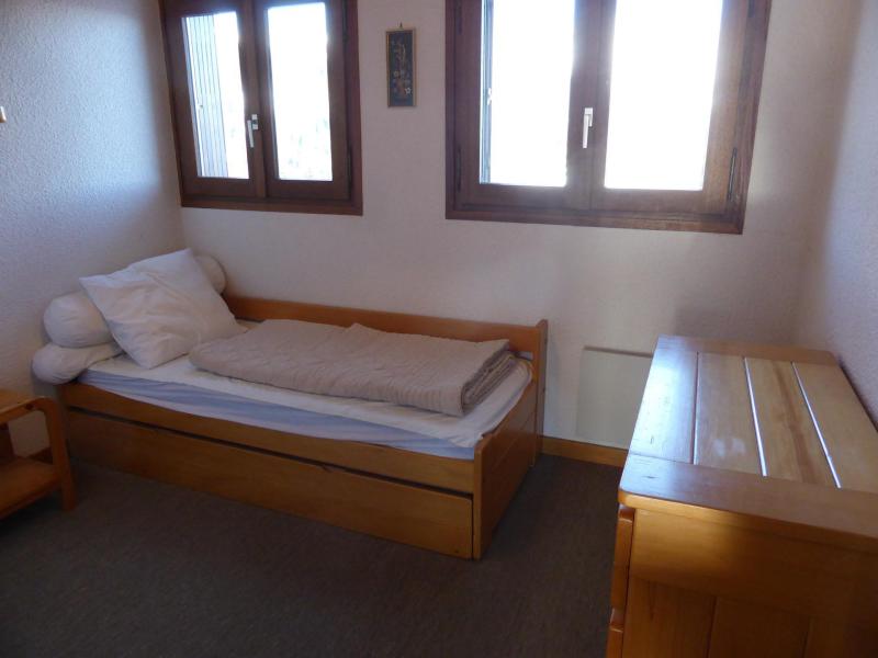Urlaub in den Bergen 3-Zimmer-Appartment für 6 Personen (7) - Résidence Les  Elwoudis - Combloux - Schlafzimmer