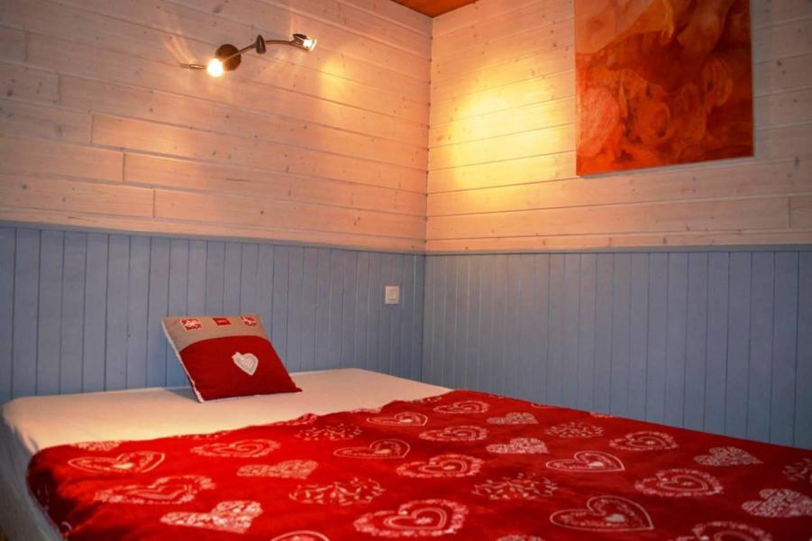 Holiday in mountain resort 3 room apartment 6 people (850-10) - Résidence les Epinettes - Le Grand Bornand - Bedroom