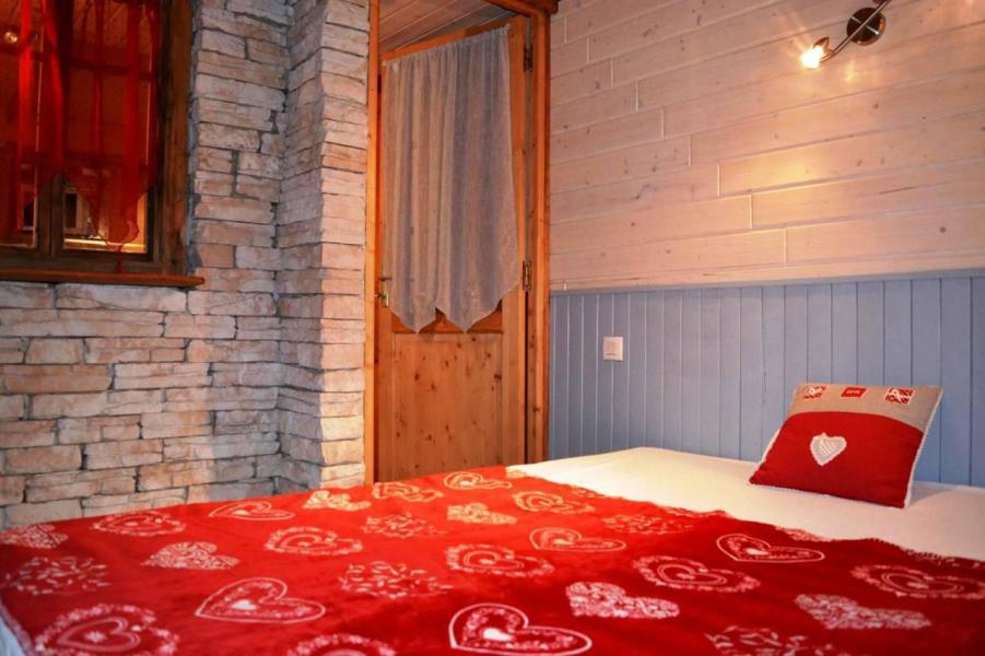 Holiday in mountain resort 3 room apartment 6 people (850-10) - Résidence les Epinettes - Le Grand Bornand - Bedroom