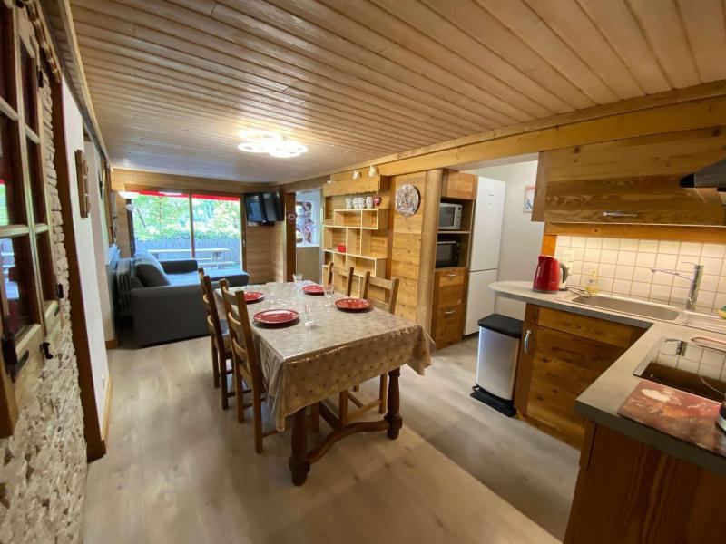 Urlaub in den Bergen 3-Zimmer-Appartment für 6 Personen (850-10) - Résidence les Epinettes - Le Grand Bornand - Wohnzimmer