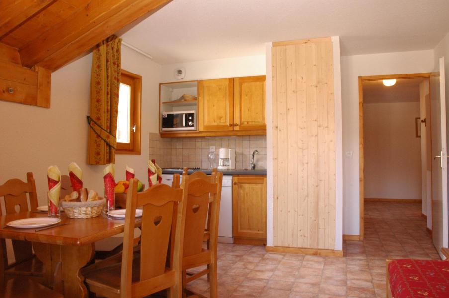 Urlaub in den Bergen 3-Zimmer-Appartment für 6 Personen (11) - Résidence les Essarts - Val Cenis - Wohnzimmer